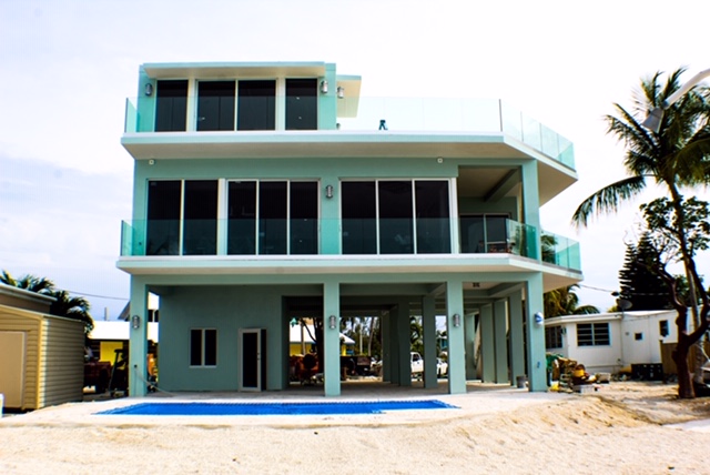 Modern 3 floor house on florida keys