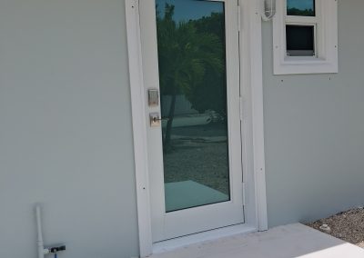 Pino Windows of the Keys