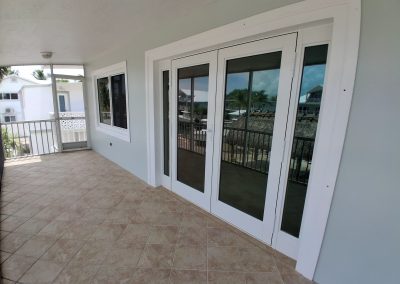 Pino Windows of the Keys