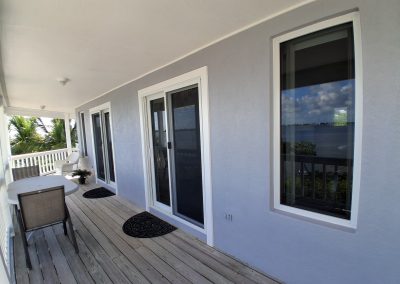 Pino Windows of the Keys
